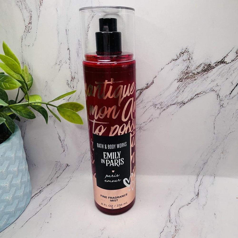 BATH & BODY WORKS‎ EMILY IN PARIS AMOUR MIST BODY SPRAY 8 OZ